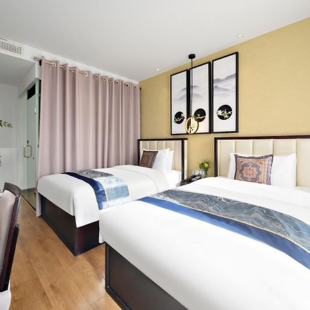Beijing Tangfu Nanluoguxiang Wang Fu Jing Forbidden City Snack Street Hotel,1 Stop Walking To Airport Express,3 Stop To Tiananmen&Free Laundry Dry Service &Professional Free Tour Ticket Service With English Speaking Staff Kültér fotó