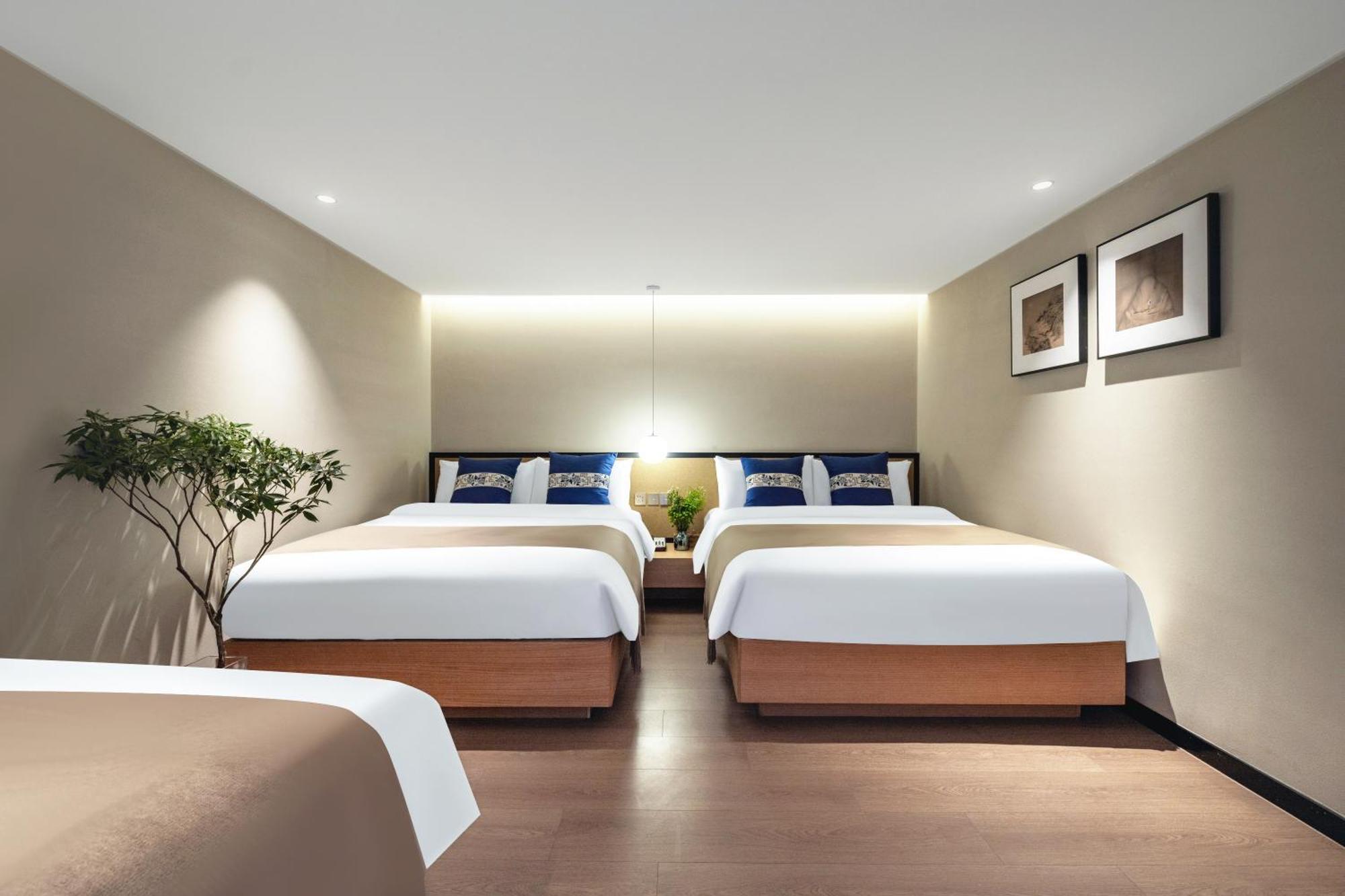 Beijing Tangfu Nanluoguxiang Wang Fu Jing Forbidden City Snack Street Hotel,1 Stop Walking To Airport Express,3 Stop To Tiananmen&Free Laundry Dry Service &Professional Free Tour Ticket Service With English Speaking Staff Kültér fotó